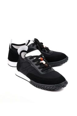 Siyah