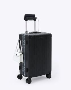 Color – Jet Black