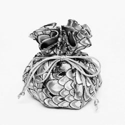 Color – SIlver & Black