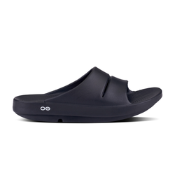 Colour – Black