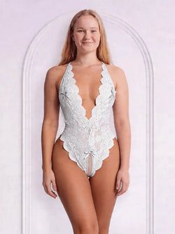 Color – Angel White