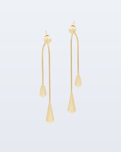 gold earrings