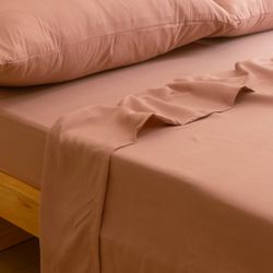 Color – Clay