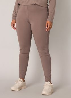 Farbe – Taupe