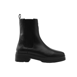 Colour – Black