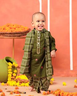 COLOR – Mehandi Green