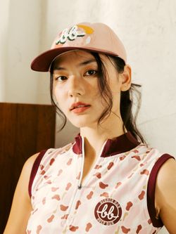 COLOUR – PINK