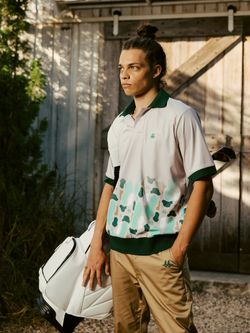 COLOUR – GREEN