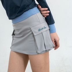 COLOUR – GREY