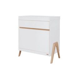 Colour – White & Light Oak
