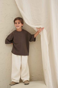 KLEUR – Brown