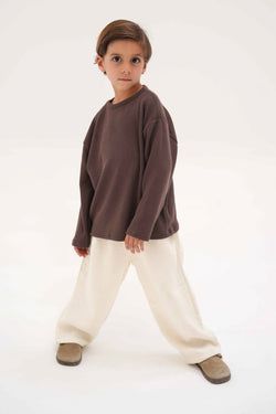 KLEUR – Brown