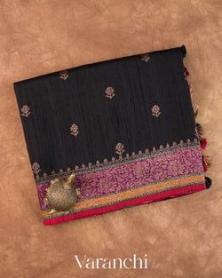Colours – Black Tricolour