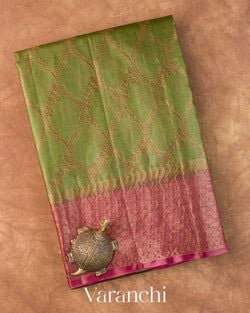 Colours – Mehendi Green