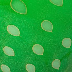 Color – green emerald gold