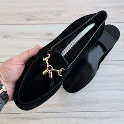 Color – Black