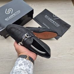 Color – Jet Black