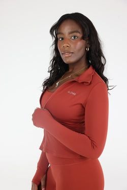 Active zip vest – Red Velvet