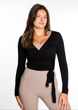 Alowa Wrap Top – Black
