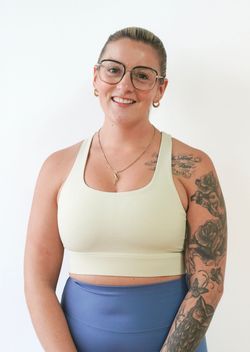 Kassy Sports Bra – Cream