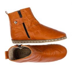 Color – Camel