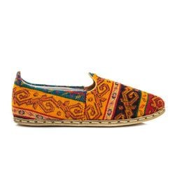 Color – Kilim