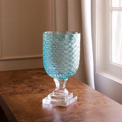 Color – Pale Blue & Clear