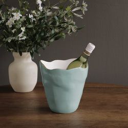 Color – Turquoise & White