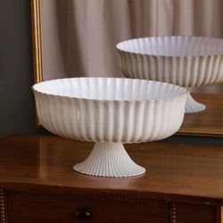 Color – Cream & White