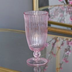 Color – Pink
