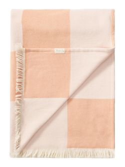 Color – Pink