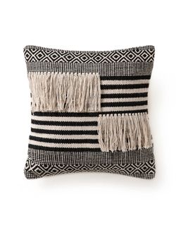 Color – Black/White