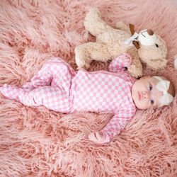 Color – Pink