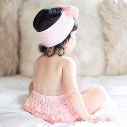 Color: – Rose