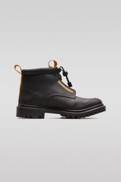 Color – Black