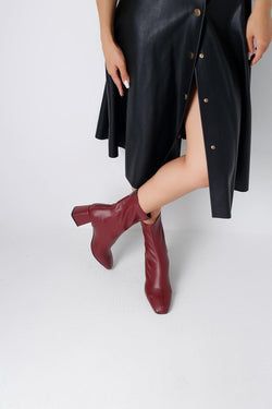 BYNDSTRW01 – BORDO