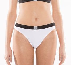 Farbe – White