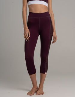 Farbe – Aubergine