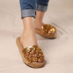 Also available in – Gold