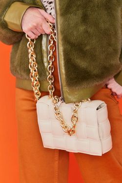 Selected Colour – Cream