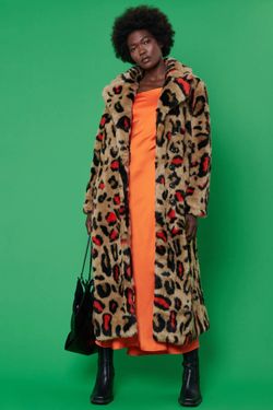 Selected Colour – Red