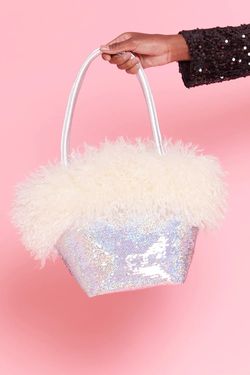 Selected Colour – Silver