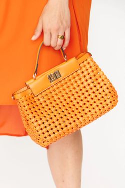 Selected Colour – Orange