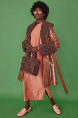 Selected Colour – Chocolate