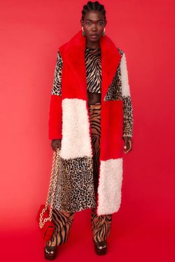 Selected Colour – Red