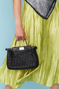 Selected Colour – Black