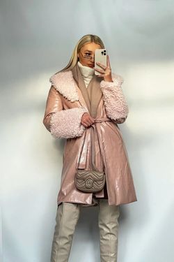 Selected Colour – Pink