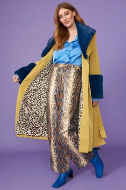 Selected Colour – Yellow