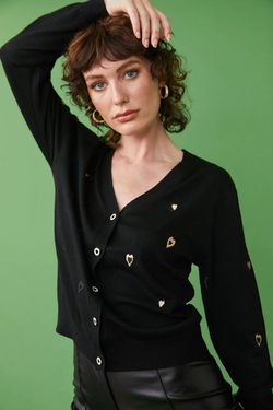 Selected Colour – Black