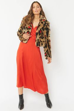Selected Colour – Red
